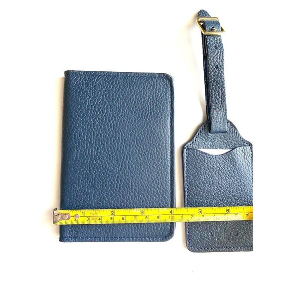 Lucchese Leather Passport Holder + Luggage Tag Set – Navy Blue R1236-4014 - Picture 11 of 13